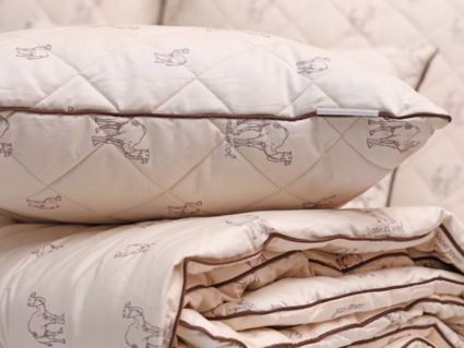 Подушка Софи де Марко Camel wool 219